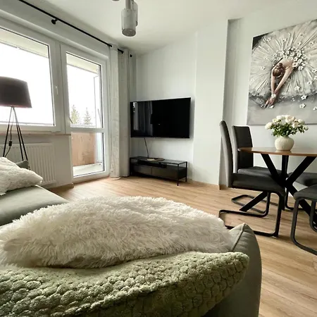 Spv Pileckiego 59 Lokal 226 Free Parking Ursynow Апартаменты Варшава